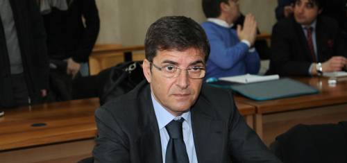 La Cassazione assolve l'ex sottosegretario Nicola Cosentino