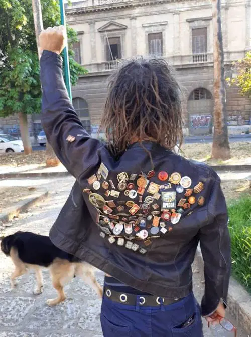 Il prof accusato di negare l’Olocausto: "Qualcuno mi ha denunciato per nascondere i brutti voti. Sono comunista"