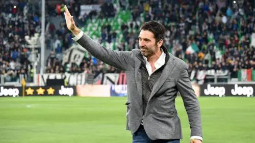 Buffon svela "Il titolare della Juventus è Szczesny. Ho detto no alla fascia"