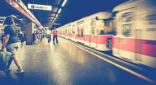 Milano, tentato stupro nella metropolitana a Lambrate