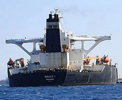 Blitz da film dei Marines inglesi a Gibilterra. Sequestrata la super petroliera iraniana