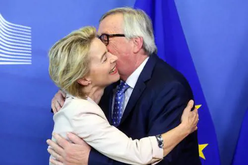 Il vizio di cadere nella retorica rosa