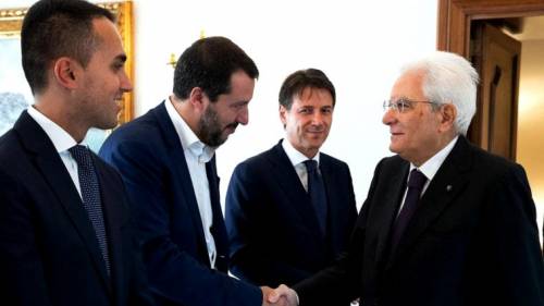 Mattarella tifa per il Conte-bis