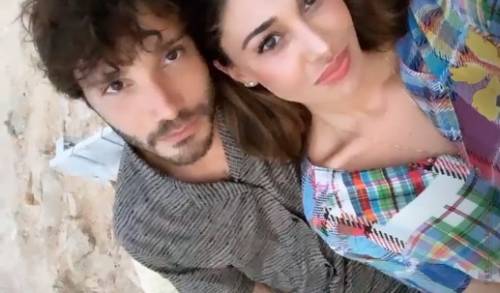 Belen Rodriguez e Stefano De Martino passione alle stelle: "Ti mangio tutto"