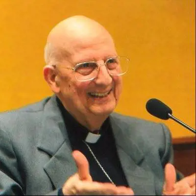 Padre Sorge, tweet choc: "Salvini e la mafia? Finti religiosi, comandano con l'odio"