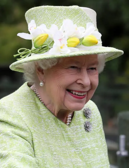 La Regina Elisabetta non darà alcun titolo ad Archie