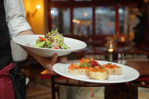 Non paga il conto al ristorante. Tradito da una foto su Instagram