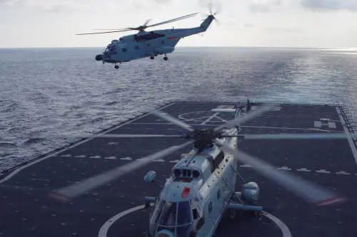 La Cina muove navi, droni e caccia: ecco il nuovo fronte dell'escalation