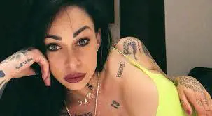 Valentina Dallari annulla una serata, ma l’organizzatore accusa: "Ha rubato i soldi ed è scappata"