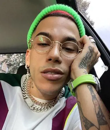 Corinaldo, il ragazzo dello spray insieme a Sfera: il trapper replica al video