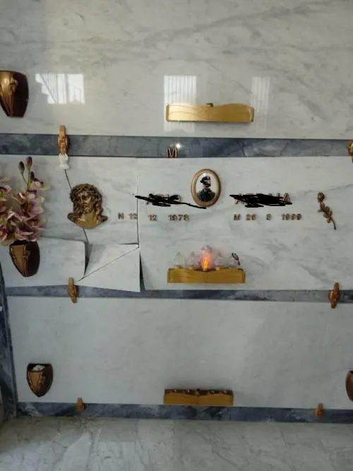 Le pessime condizioni del cimitero di Santa Maria Capua Vetere