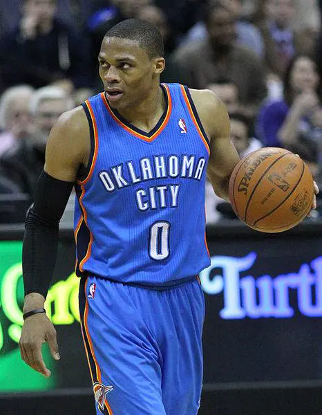 Nba, scambio clamoroso: Westbrook va ai Rockets e Paul finisce ai Thunder