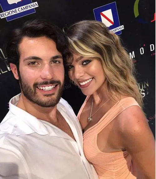 La prof dell'Eredità, Chiara Esposito, sta con il più bello d'Italia