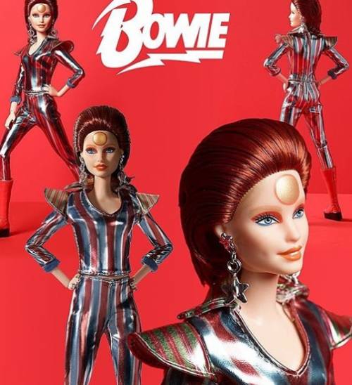 E adesso David Bowie si trasforma in una Barbie