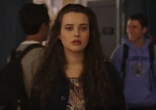Dalla serie tv Tredici sparisce la scena del suicidio di Hannah Baker. "La realtà è troppo dolorosa”"