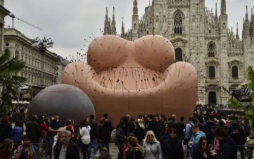 Piazza Duomo 44 volte "in affitto"