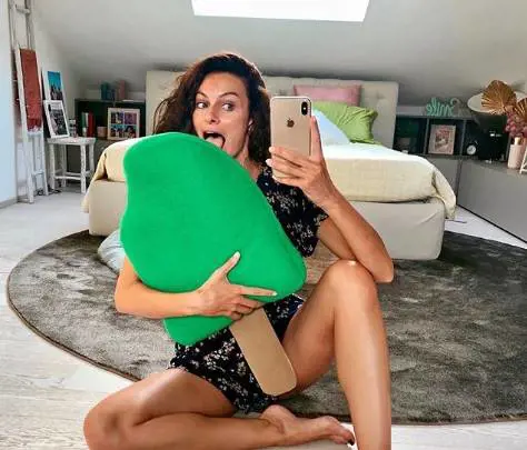 Paola Turani il successo sui social dopo il tumore all'utero