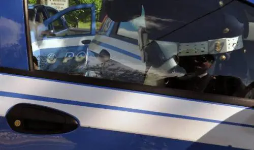 Reggio Calabria, paura al "Maxi Brico": romeno tenta di rapire bimbo