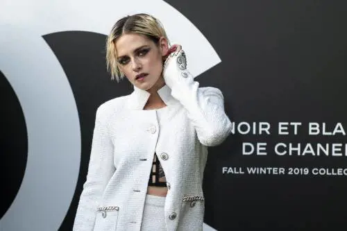 Kristen Stewart rivela: "Riesco a parlare con i fantasmi"