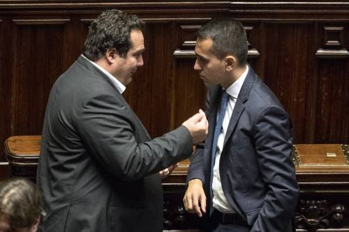 Di Maio allontana la crisi "Salvini, vediamoci e parliamo"