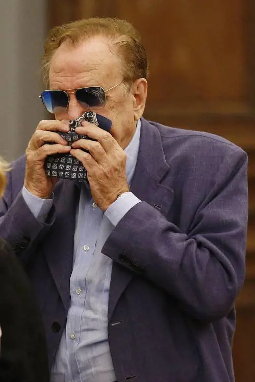 L'ultimo saluto a Luciano De Crescenzo 