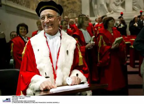 Un finto salvatore della Patria