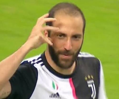 Juventus, Higuain segna e irrita Toni "Quella è la mia esultanza"