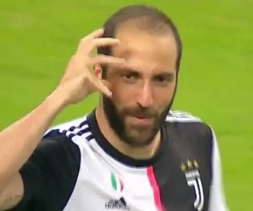 Juventus, Higuain segna e irrita Toni "Quella è la mia esultanza"