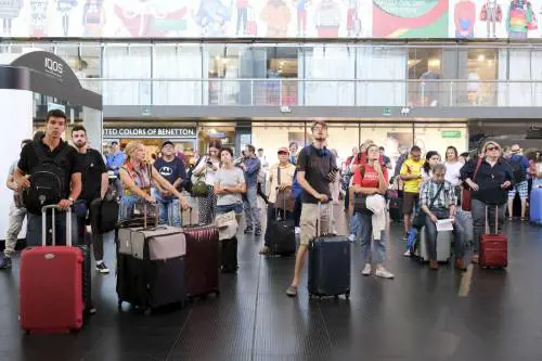 Fiumicino, bimbo di due anni resta sul treno senza la mamma: riuniti a Termini