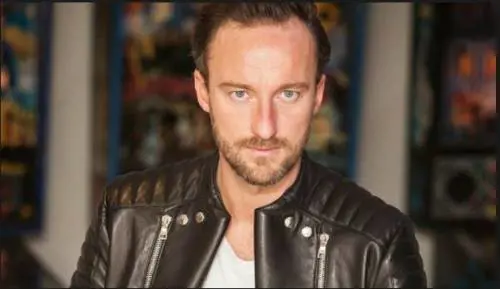 Facchinetti: "Fanno le gatte morte e poi mandano la foto a mia moglie"