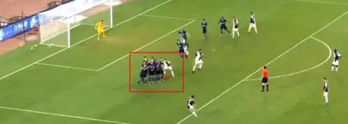 Juventus-Inter, il web insorge: "Il gol di CR7 andava annullato"