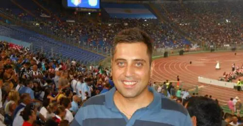 Carabiniere ucciso, il giallo: "Eravamo in bermuda e senza pistola"