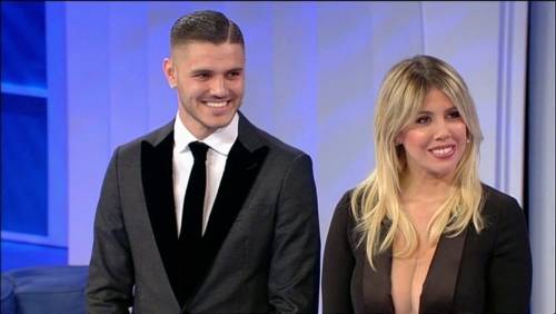 Wanda Nara brucia di passione con Icardi: "Senza amore non c'è niente"