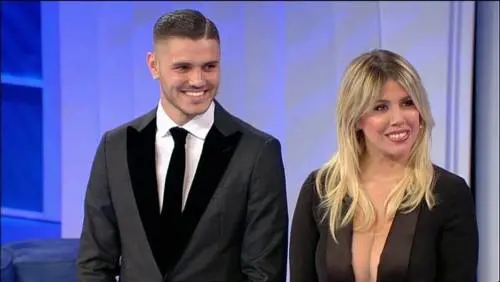 Wanda Nara brucia di passione con Icardi: "Senza amore non c'è niente"