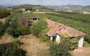 Ex campo di concentramento messo all'asta dal governo