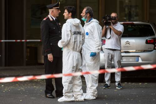 Undici coltellate alle spalle: il carabiniere è morto dissanguato