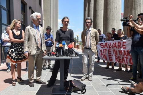 "Dietro Carola c'è la mano dei tedeschi". L'accusa choc dell'ex capo dei servizi