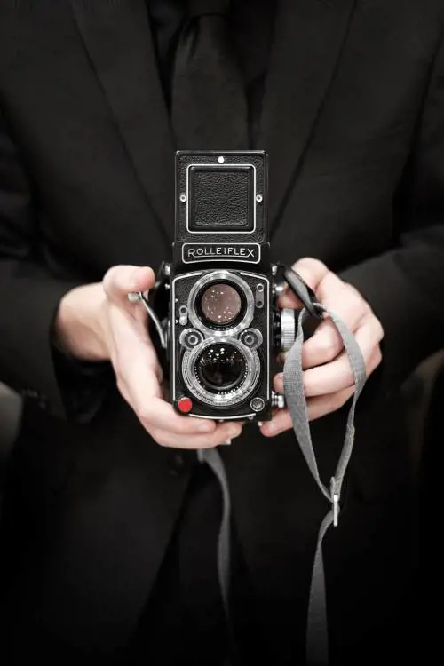 Illusione ottica: vediamo i colori su foto in bianco e nero