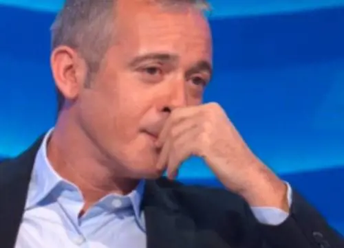 Io e te, Pierluigi Diaco piange in diretta: "I problemi psicologici non sono di serie b"