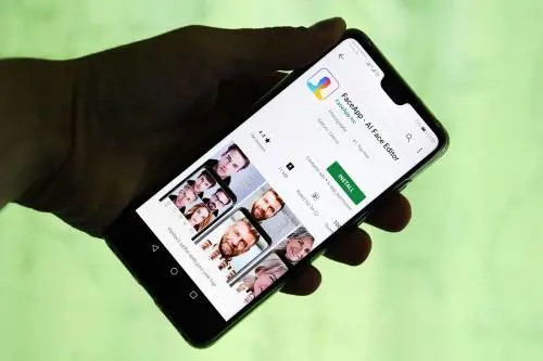 Cosa c'è dietro FaceApp: è sfida tra Russia e Stati Uniti
