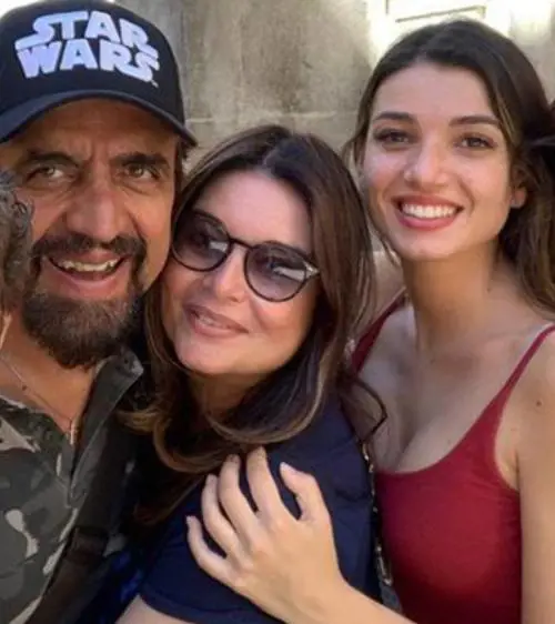 Valerio Staffelli celebra le nozze d'argento: "Un calciatore si era invaghito di mia moglie"