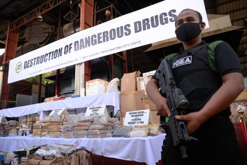 La guerra di Duterte alla droga, esplode violenza contro i narcos