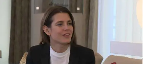 Pancino sospetto per Charlotte Casiraghi, è incinta del terzo figlio?