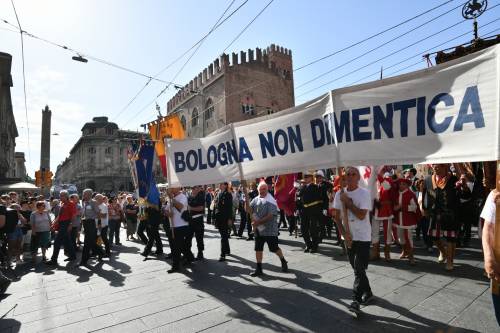 Strage di Bologna, Mattarella: "Eliminare le zone d'ombra"