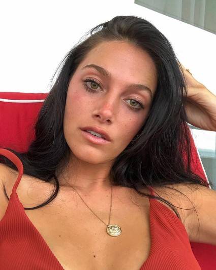 Oriana Sabatini, la compagna di Dybala, sexy su Instagram