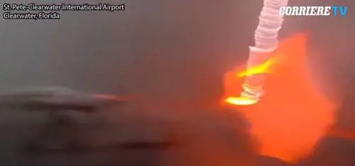 Fulmine in aeroporto: il boato è spaventoso