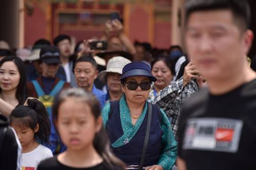 La Cina adesso un nuovo piano: i turisti diventano un'arma