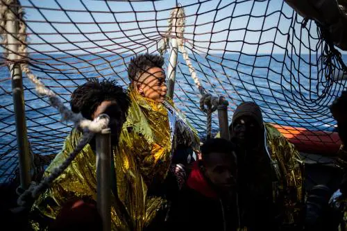Il medico smonta Open Arms: "Tutti i migranti stavano bene"