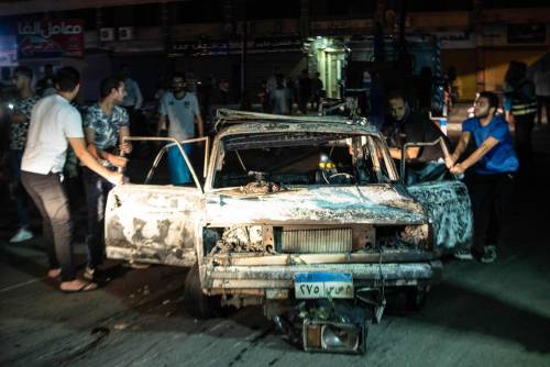 Un'autobomba scuote Il Cairo e fa 20 vittime. Al Sisi: terrorismo, sono i Fratelli musulmani