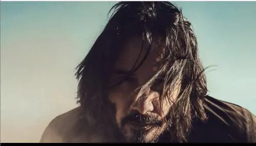 Keanu Reeves spende milioni di dollari per trasferirsi in Inghilterra